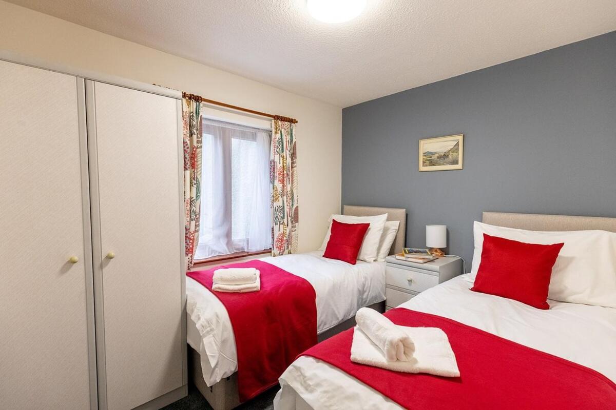 Katherines Court - Spacious Apartment With Rolling Hill Views Kendal Buitenkant foto